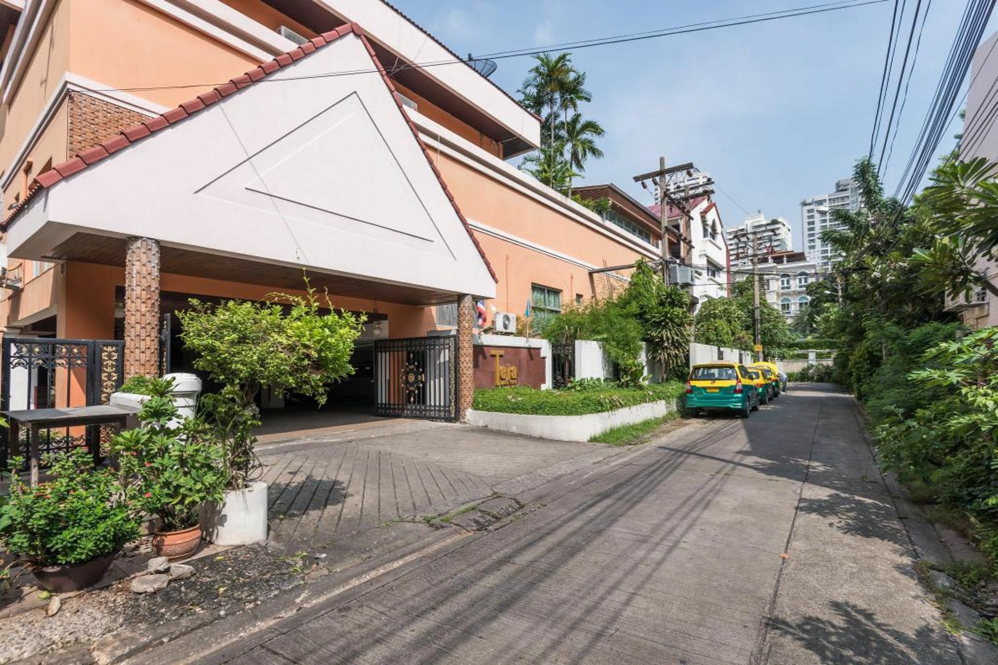 Teja Hotel Bangkok Exterior photo